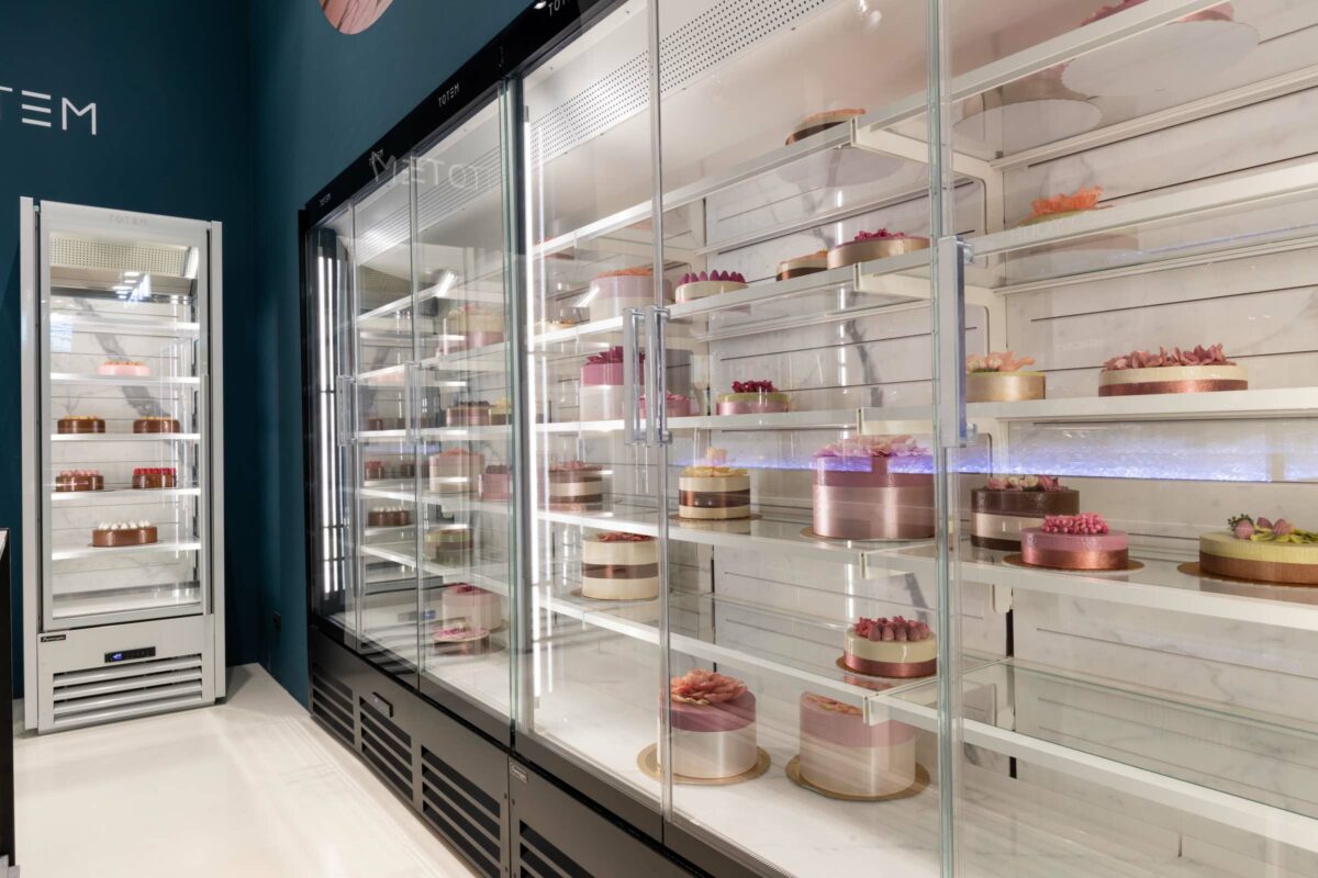 Vitrines Totem Pâtisserie